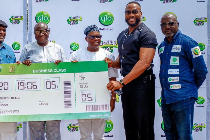 L-R: Glo Influencer and Fashion Icon, Mai Atafo; Hon. Bayo Balogun, Member, House of Reps, Ibeju Lekki Federal Constituency; Glo Festival of Joy winner, Mr Abiodun Hundeyin, a retired Deputy Comptroller-General of Immigration; Engr. Abdulai Sesan Olowa...
