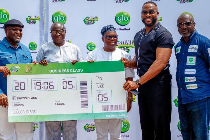 L-R: Glo Influencer and Fashion Icon, Mai Atafo; Hon. Bayo Balogun, Member, House of Reps, Ibeju Lekki Federal Constituency; Glo Festival of Joy winner, Mr Abiodun Hundeyin, a retired Deputy Comptroller-General of Immigration; Engr. Abdulai Sesan Olowa...