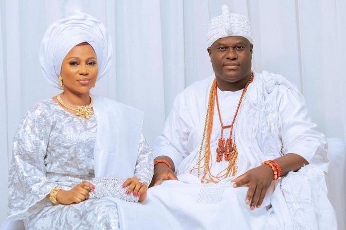 Previously, the Ooni of Ife had ended his marriages with two other wives, Olori Zainab and Olori Naomi.