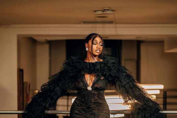 Doyin states that she has nothing against areas on the mainland [Instagram/Officialdoyin]