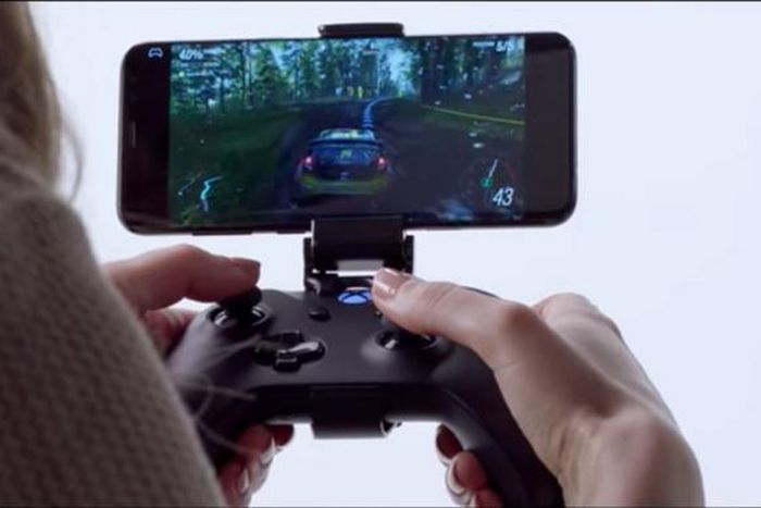 Microsoft plans to bring cloud gaming to mobile devices.