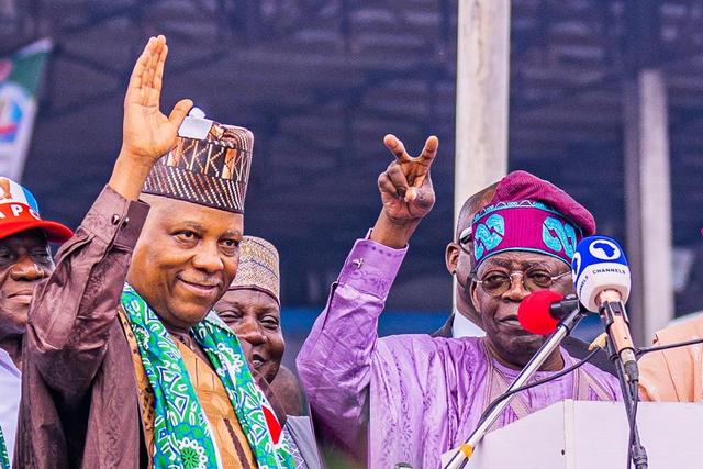 APC Presidential candidate Asiwaju Bola Tinubu and his running mate, Kashim Shettima. [Twitter:Sharksawn]