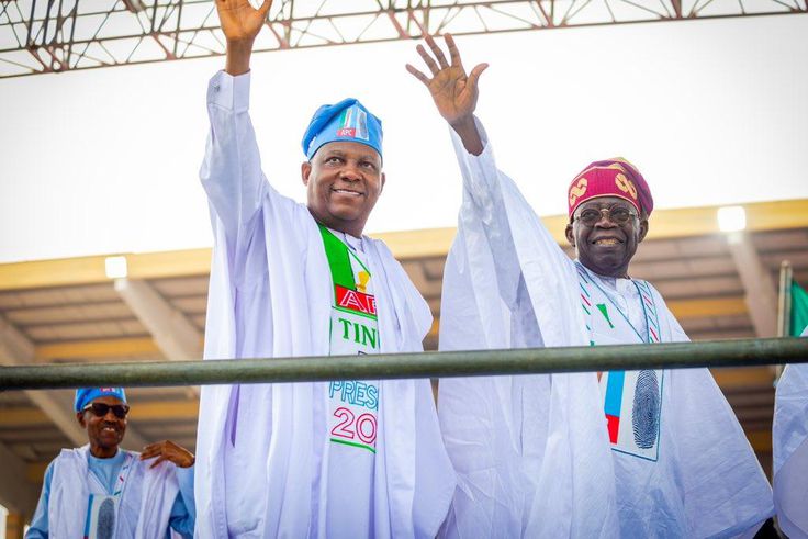 Kashim Shettima (left) and Bola Tinubu (right) [Twitter/@officialABAT]