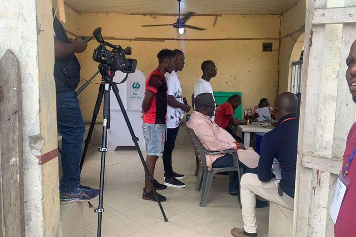 APC candidate, Timipre Sylva’s polling unit at Dukuraku Central Open Space, Okpoama, Bayelsa state. [The Cable]