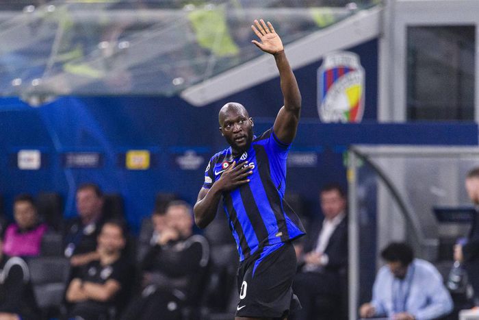 Milan, Italy - October 26: Romelu Lukaku of Internazionale celebrates his goal during the UEFA Champions League group C match between FC Internazionale and Viktoria Plzen at San Siro Stadium