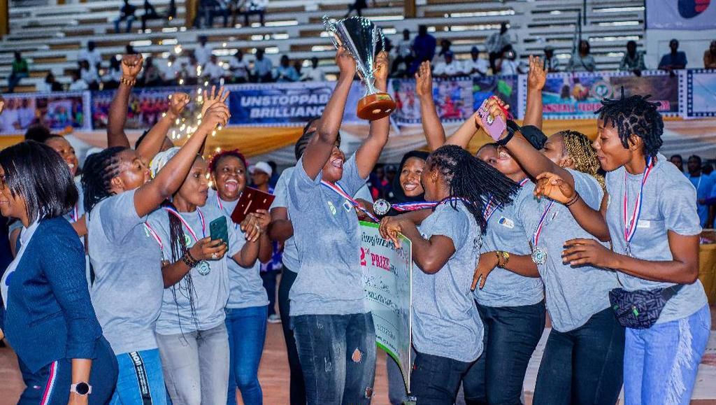 The Prudent Energy Handball Premier League came to a colourful end in Lagos on Wednesday.