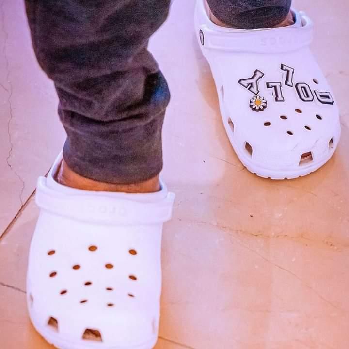 Osinbajo and wife melt hearts with romantic photos on 34th wedding anniversary [Instagram:profosinbajo]