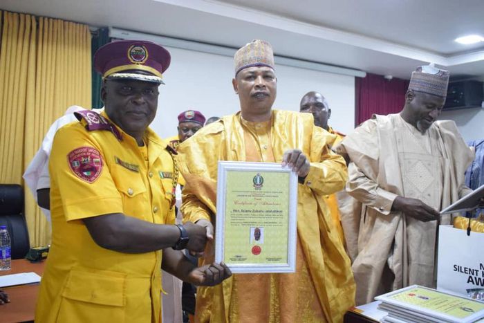 ]Transport union renews fight against thuggery at motor parks. [NAN[