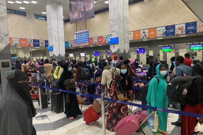 Another batch of stranded Nigerians expected from Sudan on Sunday — FG. [Twitter:NiDCOM]