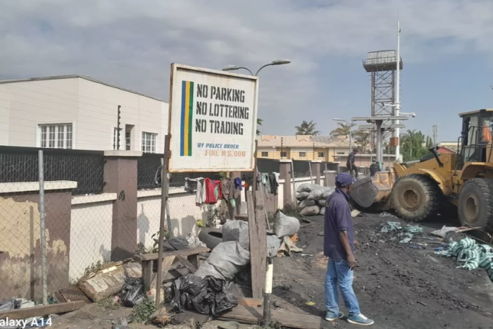 Utako market Abuja may be closed over poor sanitation. [NAN]