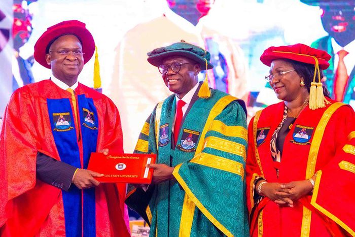 UNIBEN produces 178 1st Class graduands as Fashola bags honorary doctorate degree
