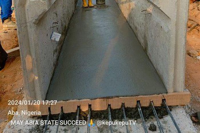 Alex Otti inspects Port Harcourt road, expresses satisfaction with progress  [Twitter:@kepukepunews]