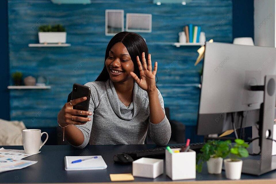 The power of virtual connection [Pngtree]