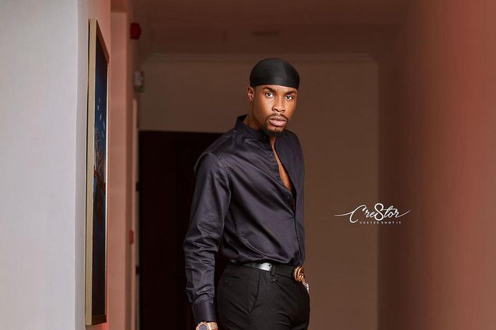 Neo Akpofure (Neo Akpofure)