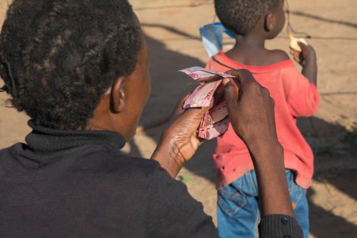 How poor are Nigerians? [istockphoto]