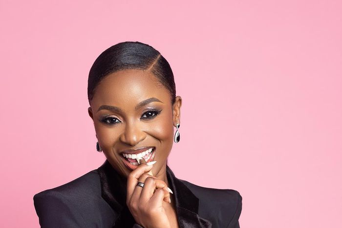 Bella Okagbue signs with Fastest Cakes, becomes brand ambassador