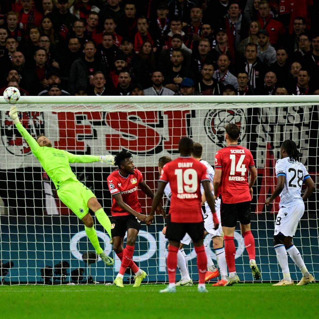 Mignolet of Club Brugge pulls off a stunning save.