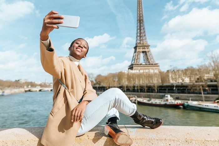tourist traveler paris france eiffel tower
