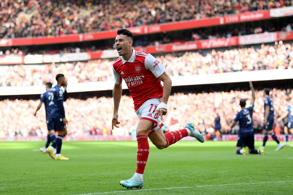 Gabriel Martinelli opend the scoring for Arsenal against Nottingham Forest