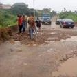 Anambra communities begin patch works on bridge linking Awka North to Awka South. [NAN]