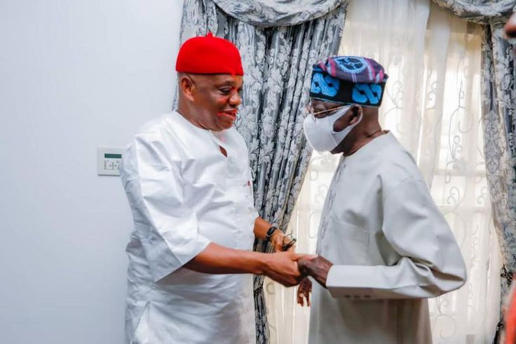 Former Abia governor, Orji Uzo Kalu and former governor of Lagos state, Asiwaju Bola Tinubu (TheSun)