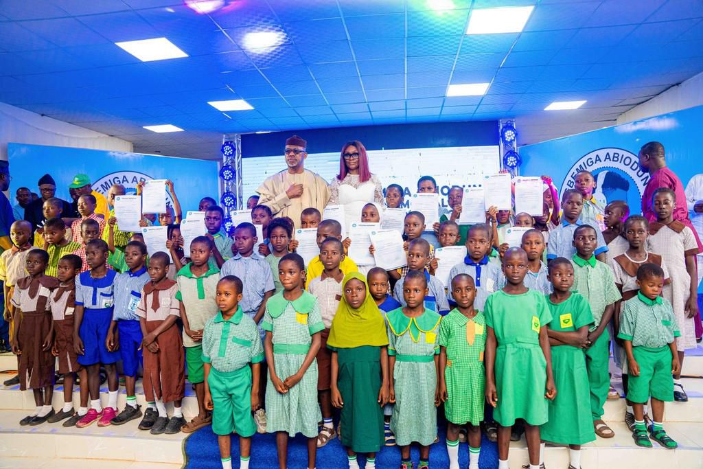 Gov Abiodun immortalises late son DJ Olu with scholarship scheme. [Twitter:@dabiodunMFR]