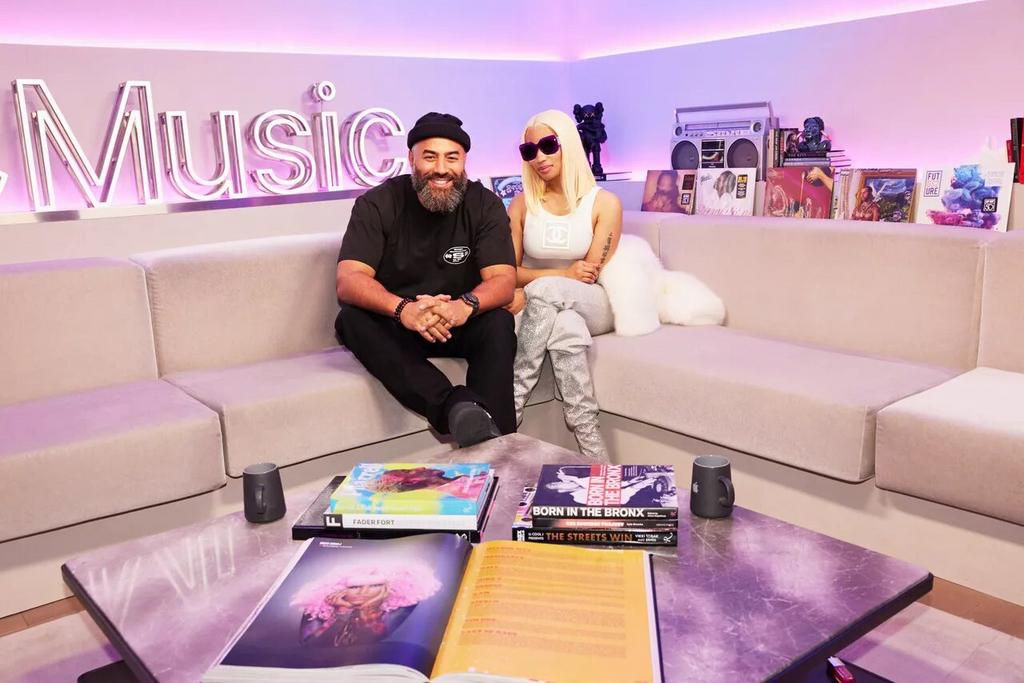 Nicki Minaj on the set of the Ebro Darden podcast [Apple Podcast]