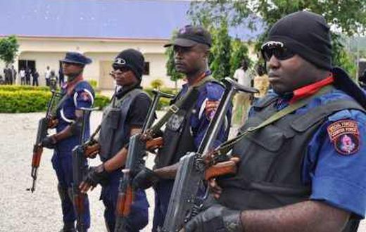 Armed NSCDC operatives.