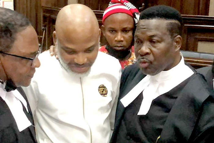 Proscribed leader of IPOV, Nnamdi Kanu flanked by his lawyers Mike Ozekhome and Ifeanyi Ejiofor. (Channels TV)