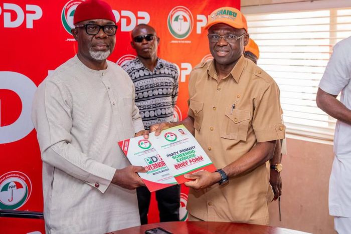 Edo Deputy Governor, Philip Shaibu, returns his Peoples Democratic Party (PDP) nomination form for the governorship election, at the party national secretariat in Abuja on Thursday [Twitter:@OfficialPDPNig]
