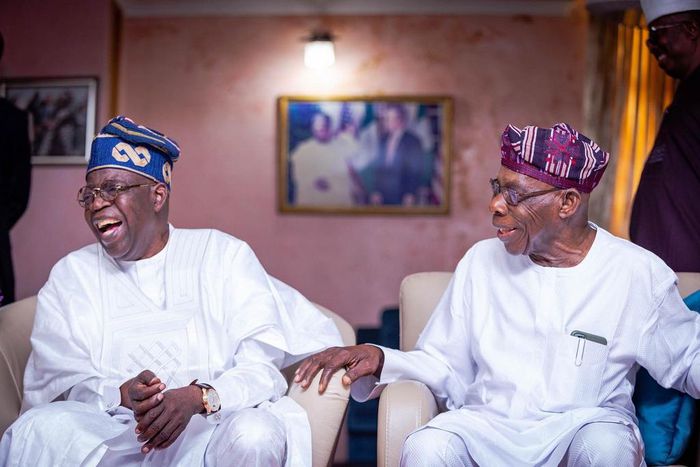 APC Presidential candidate, Asiwaju Bola Tinubu, at the Abeokuta residence of the former President, Olusegun Obasanjo. [Twitter:@officialABAT]