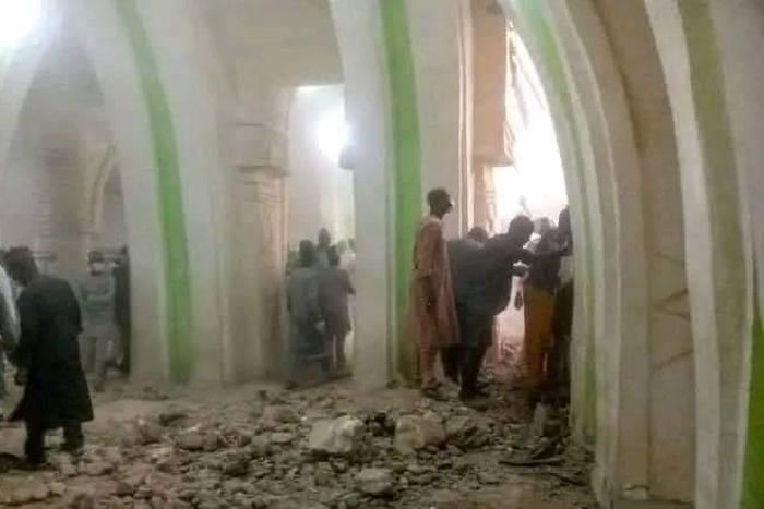 4 dead, 7 injured as mosque collapses on worshippers in Kaduna. [TheCable]