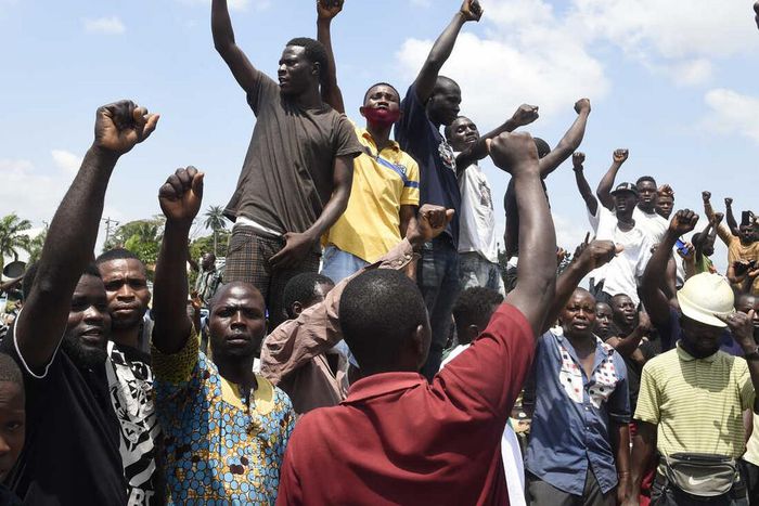 Car owners block Opi-Nsukka, Enugu road over constant abduction of drivers, passengers