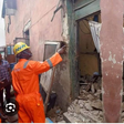LASEMA officials at the site of the building that collapsed in Oyingbo. [TheWhistlerNigeria]