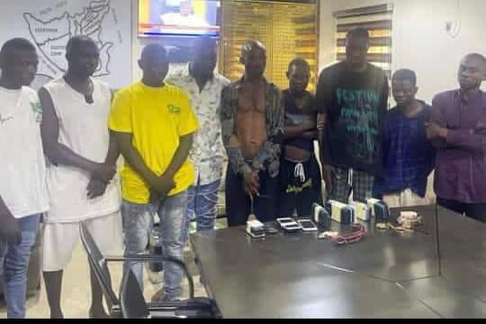 Police burst phone-stealing syndicate, recover 4 tricycles in Yenagoa. [NAN]