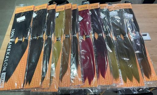 11 vibrant colours of 10x10 Pre-Stretched Braids