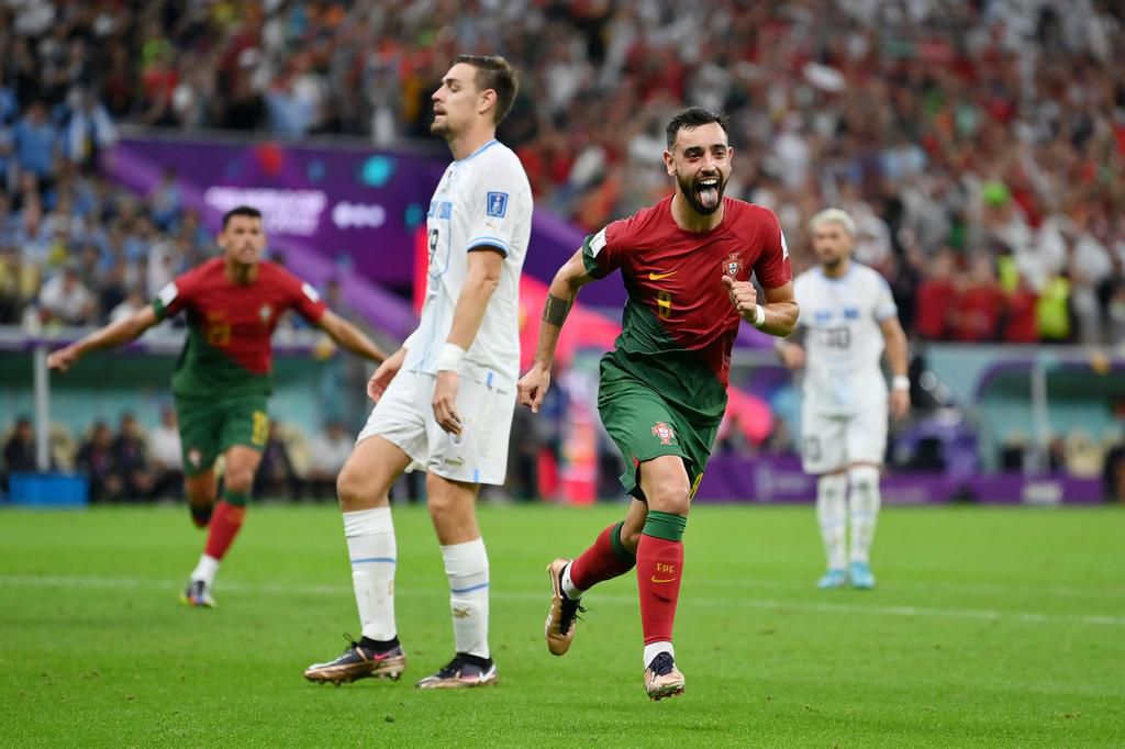 Bruno Fernandes scores twice as Portugal beats Uruguay 2-0