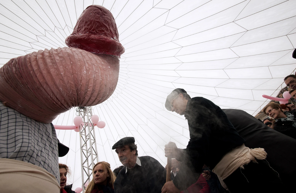 Burani Greece penis festival photo [Vice]