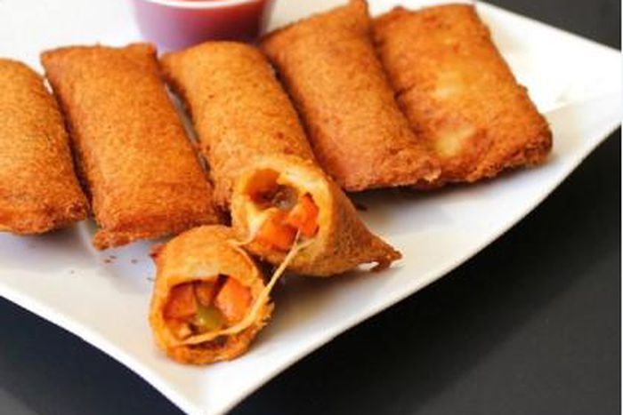 Bread pizza rolls