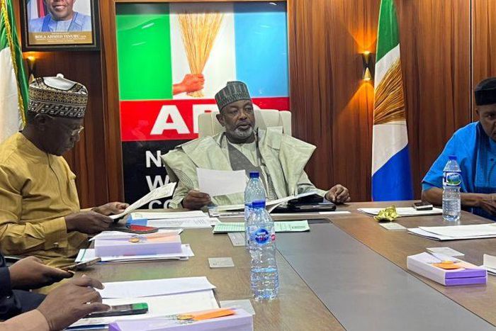 Senator Abubakar Kyari, who is currently serving as the acting national chairman of the APC, chaired an emergency NWC meeting [Twitter]