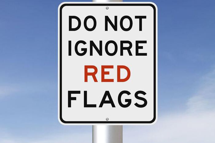 Red flags you shouldn't ignore [sexandpsychology]