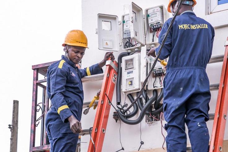 Electricity consumers, EEDC, bicker over plans to phase-out pre-paid meters. [dailypost]