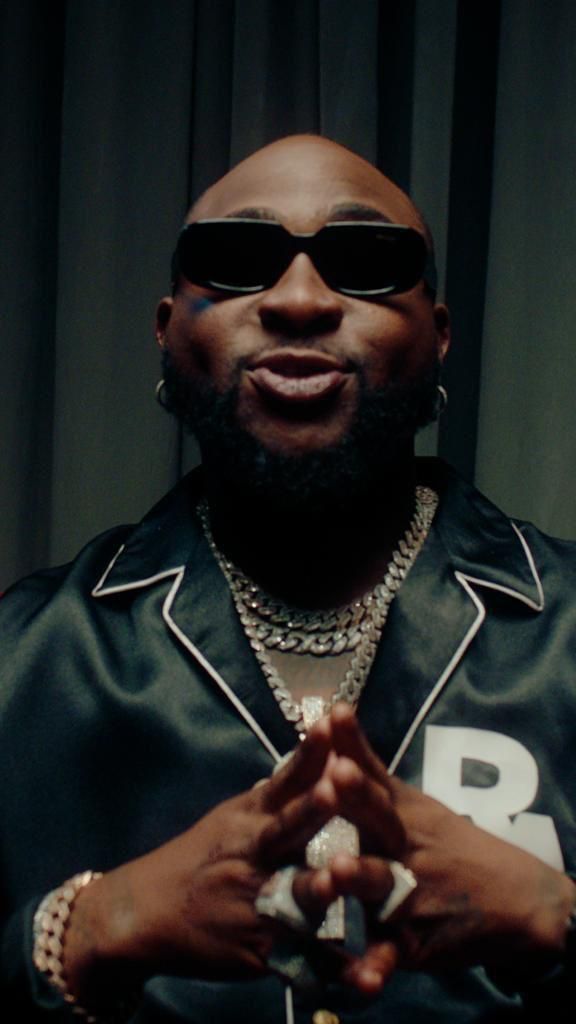 What is Bay Ice cooking with Davido?