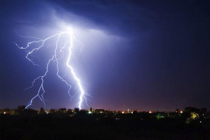 Thunderstorm expected in parts of Nigeria from Friday. [PremiumTimes]
