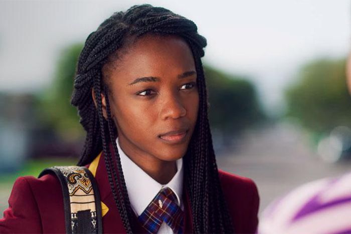 Ama Qamata as Puleng Khumalo in 'Blood and Water' [universo estendido]