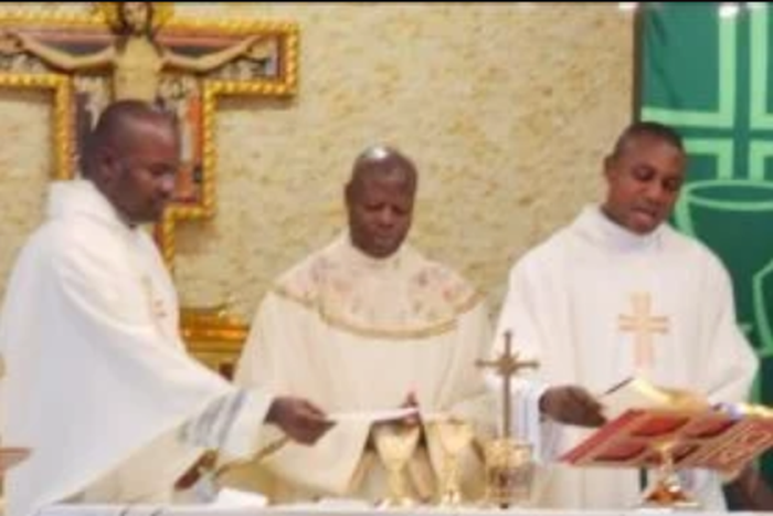 (Left) Rev. Fr. Hillary Nwajagu; Rev. Fr. Michael Ukah and Rev. Fr. Solomon Odinukwe at the Mass to celebrate the 30th Priestly Anniversary Mass of Ukah at St. Pius X Catholic Church Rosedale, New York. [NAN]