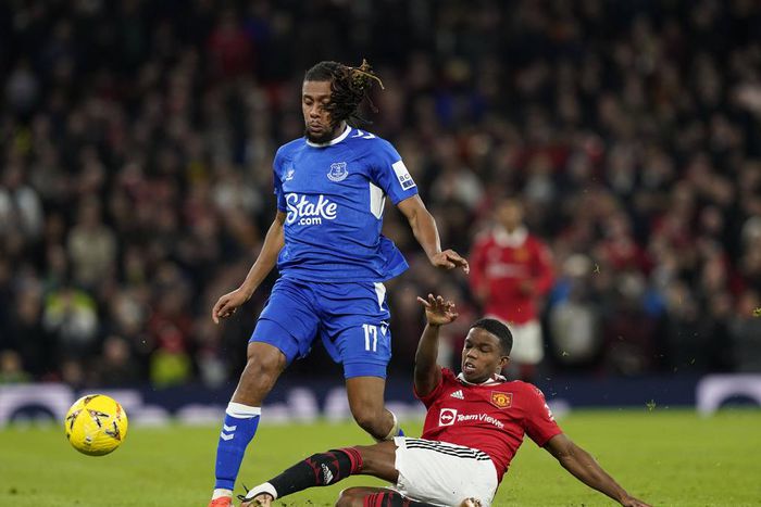 Alex Iwobi to return earlier than expected