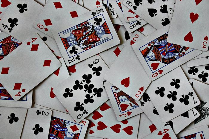 The most popular Nigerian card games (Unsplash)