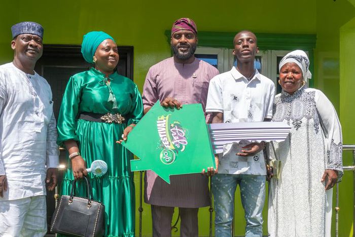 Glo Festival of Joy Promo turns Ibadan teenager into house owner.