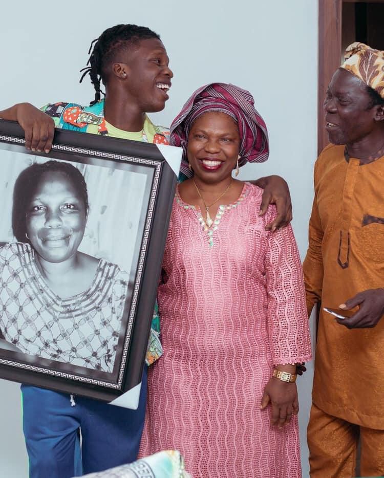 Singer Seyi Vibez loses mum